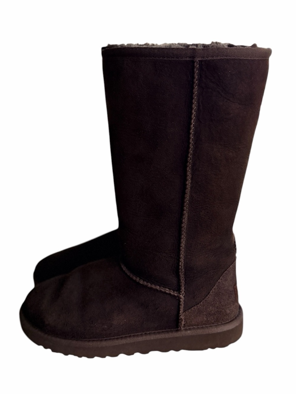 UGG Classic Boot in Dark Brown